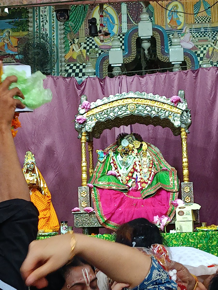 imAryadav11's tweet photo. #happyjanmashtami 
Happy birthday kanhaajiii🌼🪷✨ https://t.co/amPPJjK2Vx