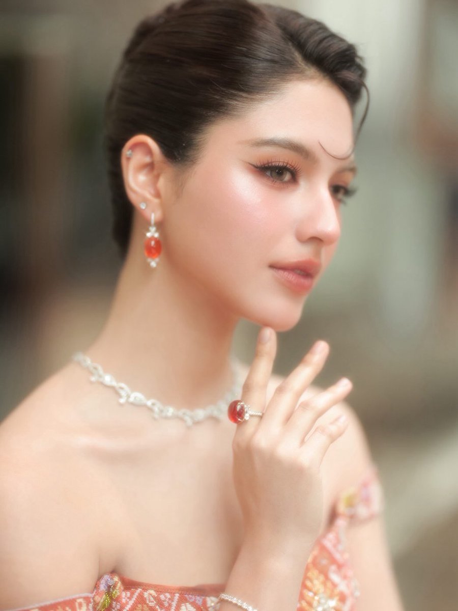 shellyofcth's tweet photo. เชลลี่กับลุคในงาน Y Entertain Awards 2026

#shellybenda 
ขอบคุณ Y Entertain ที่ให้โอกาสน้องเชลลี่ได้เป็นส่วนหนึ่งของงานในครั้งนี้
และขอบคุณ Finaleweddingstudio และ Primagems_official สำหรับชุดและเครื่องประดับด้วยค่ะ

SHELLYPUNDAO Y ENTERTAIN AWARDS
#YentertainAwards2026xshellypundao
#YentertainAwards2026