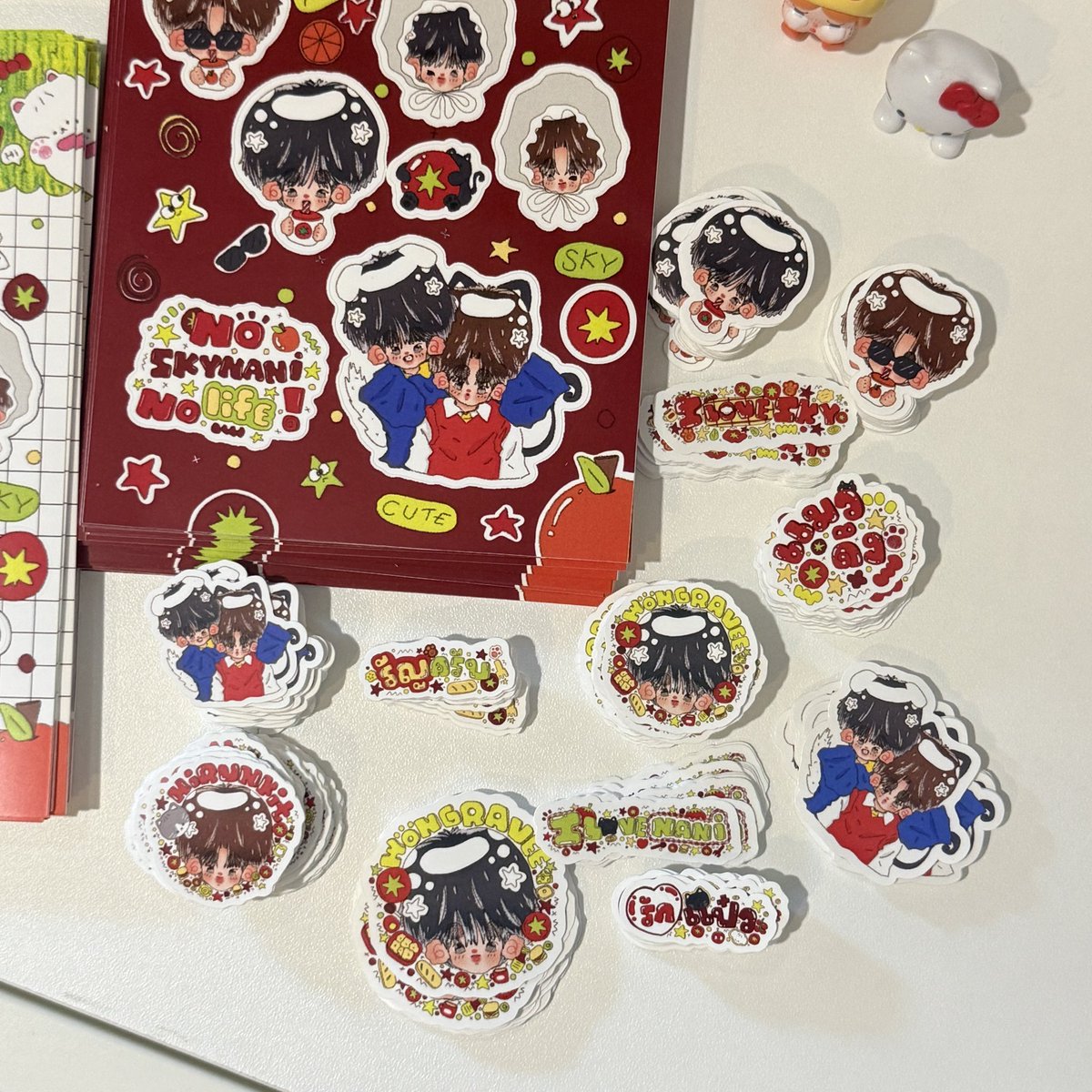 muliy_1's tweet photo. มาแระะะ พวกจิ๋วว🍎🍏
ขอหาเวลาไปแพคพวกนางก่อนน๊าา

་۪ ✿ cms : #_oolee
ลายเส้นถุกใจผมที่สุดในโลกกกก น่ารักม้ากกกคือเสกได้ตามใจเราเลยล่ะ🍅🤩

 ་۪ ✿ sticker print : #imdee1128
สีชัดสะใจมากค่ะ5555 งานไวสุด ๆ ไม่เข้าใจตรงไหนอธิบายตลอดเลย 🩷

เจอกันน๊าาา #SkyNaniSToTheNFancon https://t.co/ZZk8k2ZjVs