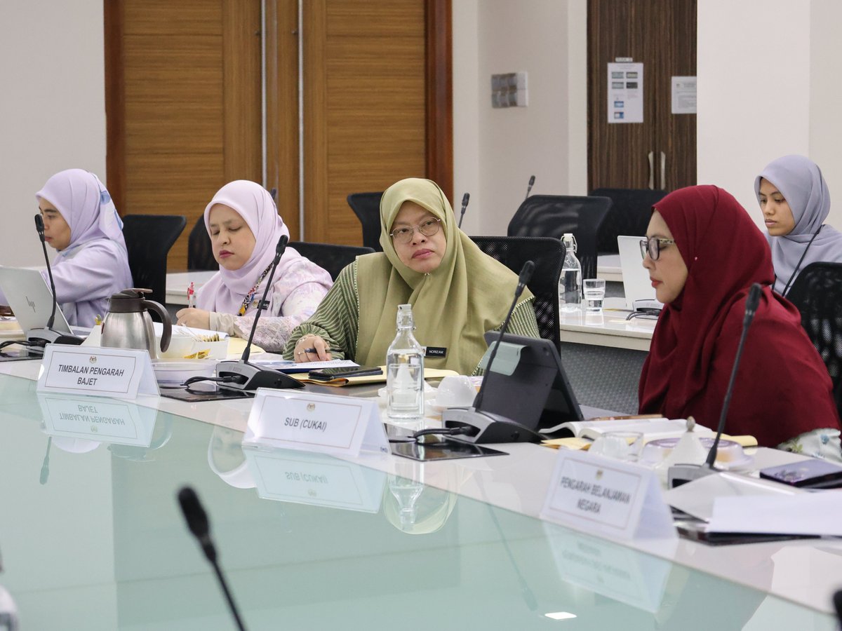 officialmosti's tweet photo. 𝐒𝐄𝐒𝐈 𝐋𝐈𝐁𝐀𝐓 𝐔𝐑𝐔𝐒 𝐂𝐀𝐃𝐀𝐍𝐆𝐀𝐍 𝐈𝐍𝐈𝐒𝐈𝐀𝐓𝐈𝐅 𝐁𝐄𝐋𝐀𝐍𝐉𝐀𝐖𝐀𝐍 𝟐���𝟐𝟕 𝐌𝐎𝐒𝐓𝐈

@officialmosti https://t.co/SvAtoQH8CT https://t.co/H9a5mbYJZw