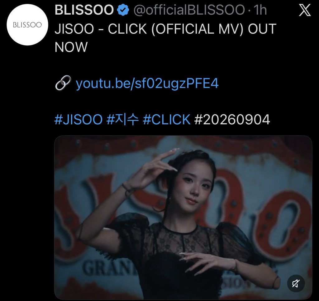 iamkoyjung's tweet photo. 🖤💖หลังจากที่รอคอยมานานได้เวลากลับด้อมเกาหลี BLACKPINK  เสียที เมื่อเมมเบอร์เจนชูลิทยอยออกผลงานเดี่ยวฉ่ำขนาดนี้ดีใจมากกก..รอคอยเพลงของโรเซ่อีกคน!❤️‍🔥😍

FALLEN ANGEL OUT NOW
#ANGELJENNIEWithLove 
#FALLENANGEL #JENNIE

SAWADIKA OUT NOW
#LISA_SaWaDiKa #LISA 

CLICK BY JISOO OUT NOW 
#CLICKbyJISOO #JISOO