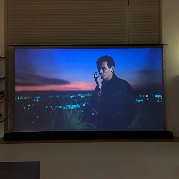 _claravance_'s tweet photo. My daily routine at night: watching a movie, slightly tipsy, no contact https://t.co/zpRBTed3dP