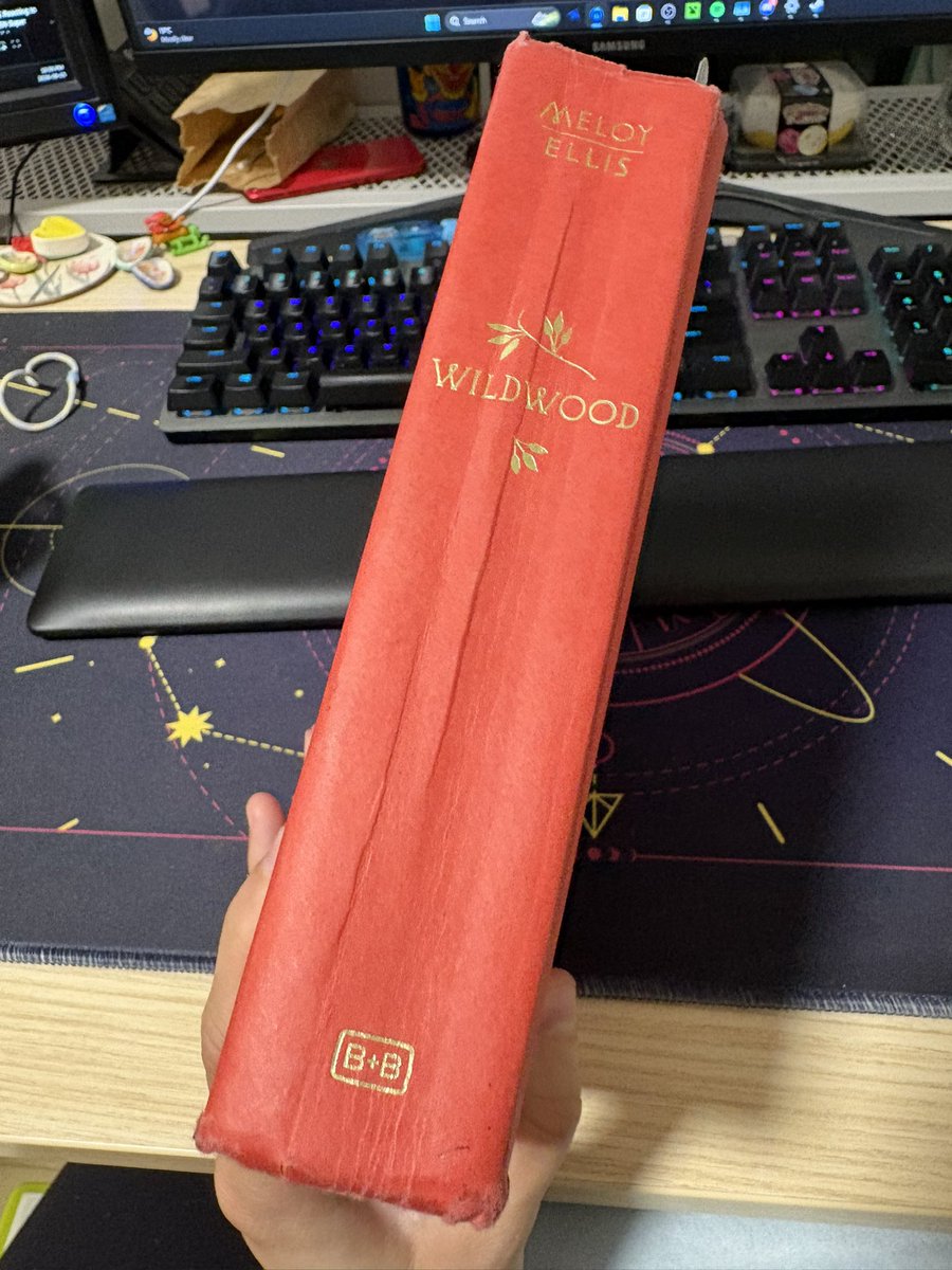 dvadoodles's tweet photo. My well loved book https://t.co/dsZ24HiCOR