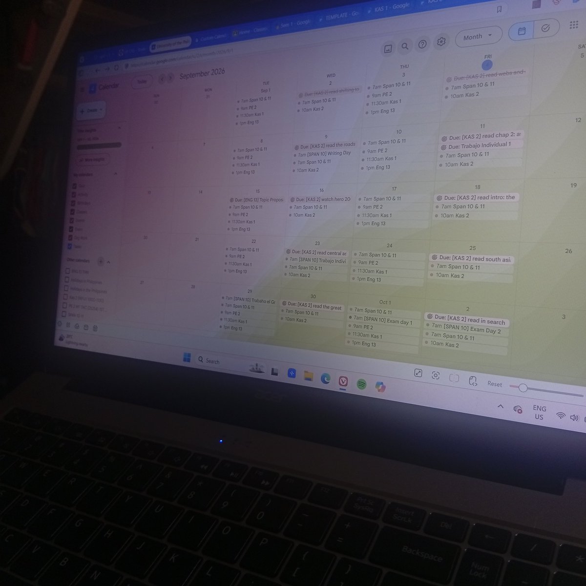 nikilysm_'s tweet photo. updated my google calendar and cooked champorado before studying 😋 stay warm and dry everyone everytwo ! https://t.co/jdmhXaIVFT