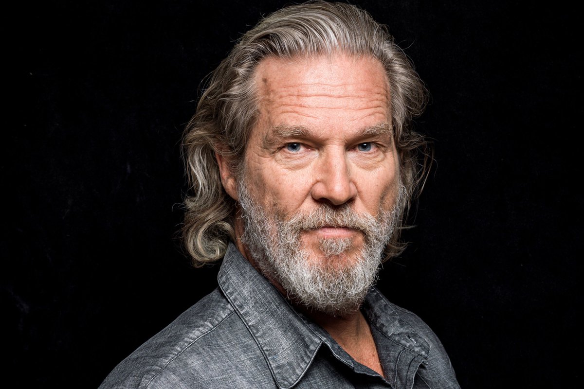 ATRightMovies's tweet photo. Without saying Crazy Heart, name a great JEFF BRIDGES role... https://t.co/qVLpcl4pEc