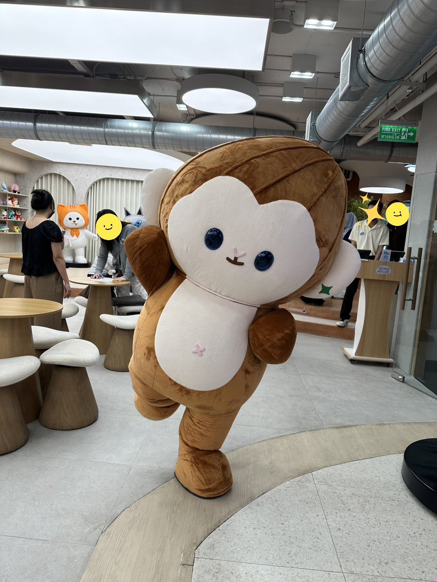 PONPON_gmmtv's tweet photo. วันนี้ป้อนมาตรวจร้านคับเจี๊ยกกก 🐵
#GEMMHOUSE 
#PONPON https://t.co/FdWDLE3ya0