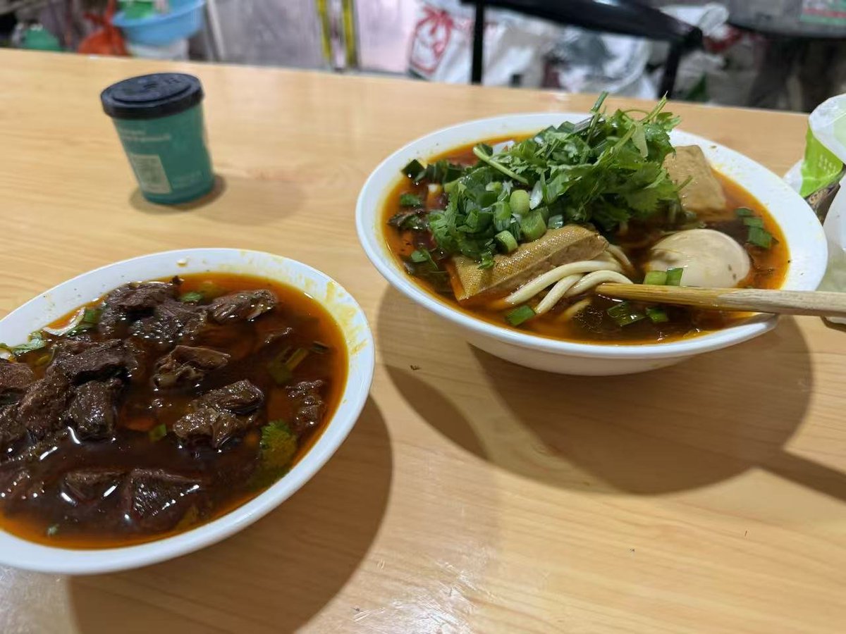 Ztt15226's tweet photo. 老八面馆，小粗
#互关互fo https://t.co/JZvZIU1vVK