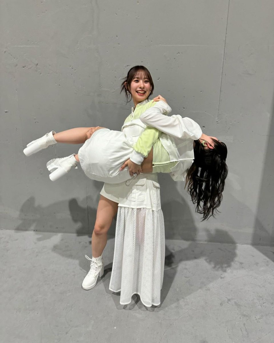 cojicoooo's tweet photo. 石山咲良さんが心許した人への愛情表現が【持ち上げる】なの不器用だけど心優しきモンスターみたいで愛おしいな https://t.co/Bb1FXFqbsR