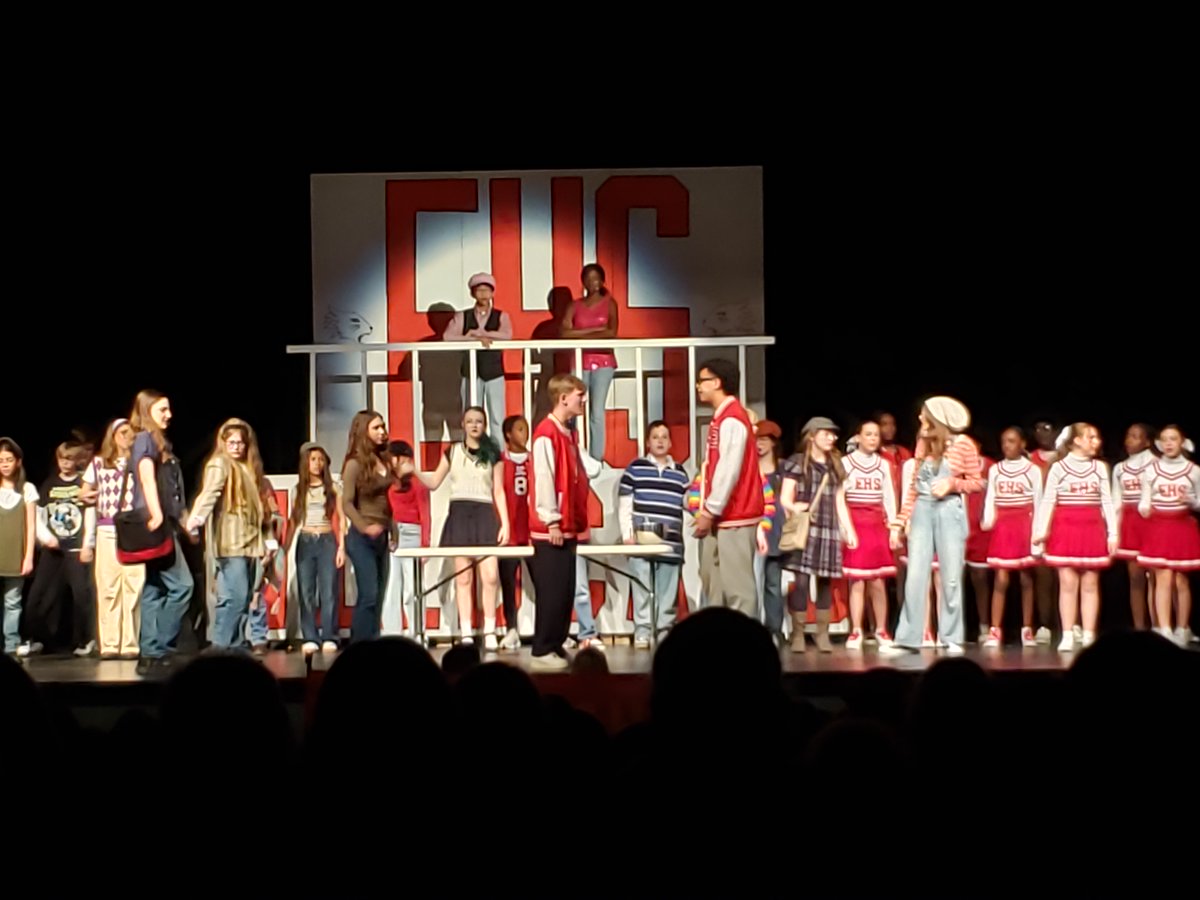 jfreedman_bcps's tweet photo. I enjoyed watching many talented students performing in our school's production of High School Musical Jr.  @ParkvilleMS https://t.co/thE5KSOJMk