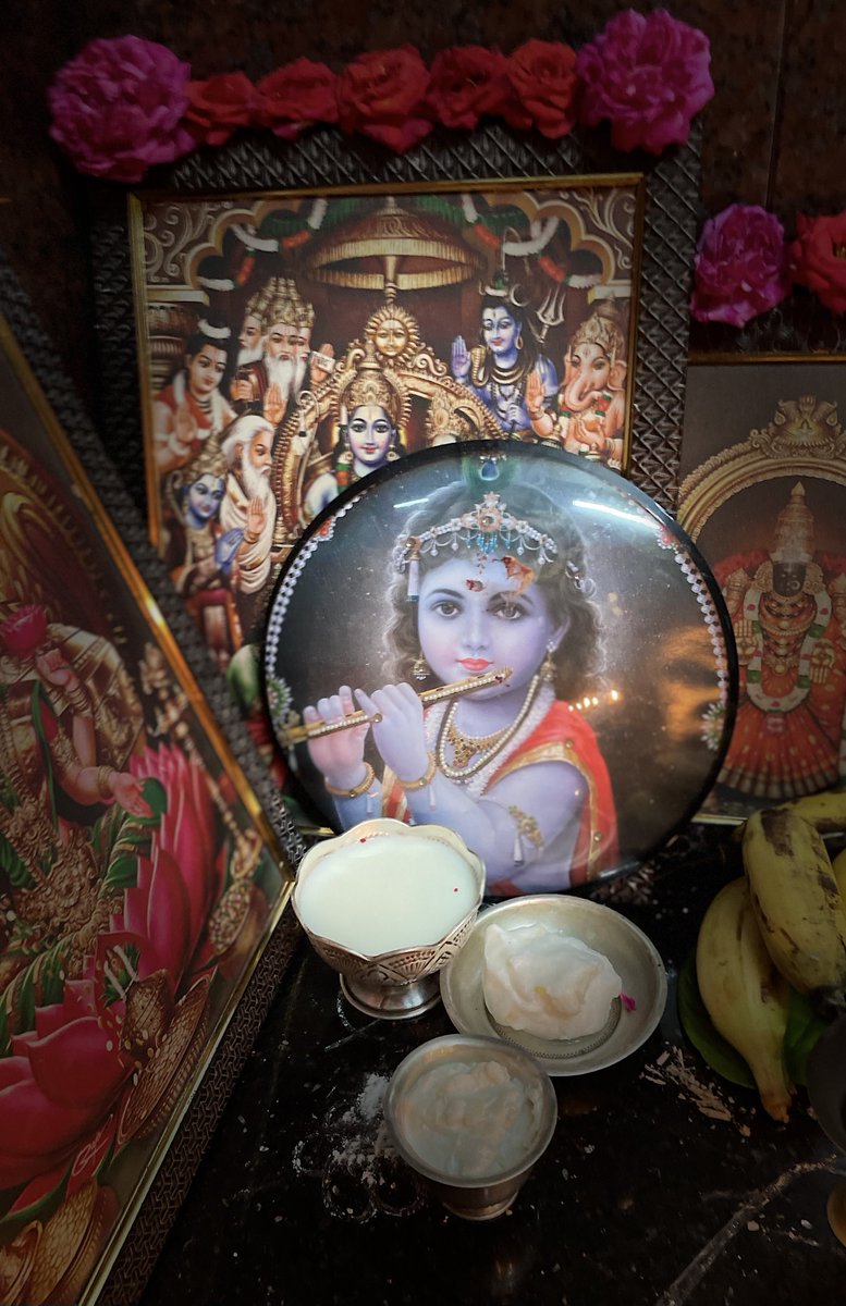 rambabu_allu's tweet photo. 🌷#Ome #Sri #Lalitha devyai Namaha 🌺Sri krishna ya namaha🌹 #Srikrishna #SriMatreNamaha 🙏 https://t.co/AKR627rJ6S