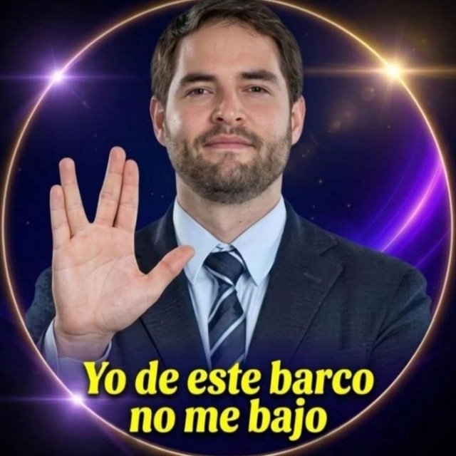 LetsyG's tweet photo. @BeatrizRodri13 Mi razón 10000 para que Memo se quede en la casa, nos encanta verlo contar las historias deportistas de todo sabe Memo un hombre muy sabio
#TropaShutz
#TeamMemo https://t.co/an3UZD5kpy
