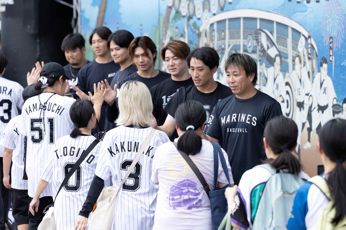 chibalotte's tweet photo. 令和8年8月千葉豪雨およびその後の関連災害で被害に遭われた方々を支援するため、球団から100万円、千葉ロッテマリーンズ選手会から100万円、計200万円の義援金を千葉県へ寄付することを決定しましたので、お知らせします。
また、社会貢献活動「MARINES LINKS」の一環として8/22(土)～27(木)の期間中5日間で球場内に募金箱を設置したほか、選手たちが参加しての募金活動を行いました。
球団、選手会からの義援金、そして皆さまから寄せられた639,423円、総額2,639,423円を全額千葉県へ寄付し、被災された方々の生活支援などに役立てていただきます。募金活動にご協力いただいた皆さま、ありがとうございました。

▼https://t.co/9bA9N28iqP
#chibalotte