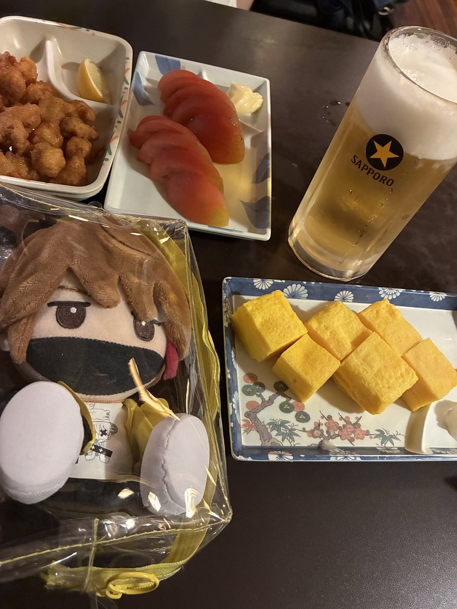 snow31313's tweet photo. ぴよちゃんとしんちゃん見に行ってきた
思ってたよりたくさん🦀さん喋ってて嬉しかったし、映画も面白かった✨️終わり方めちゃくちゃ好み🥰
そして居酒屋も
厚焼き玉子食べて飲んで楽しかったー🥰🥰 https://t.co/DJx2BhFpwF