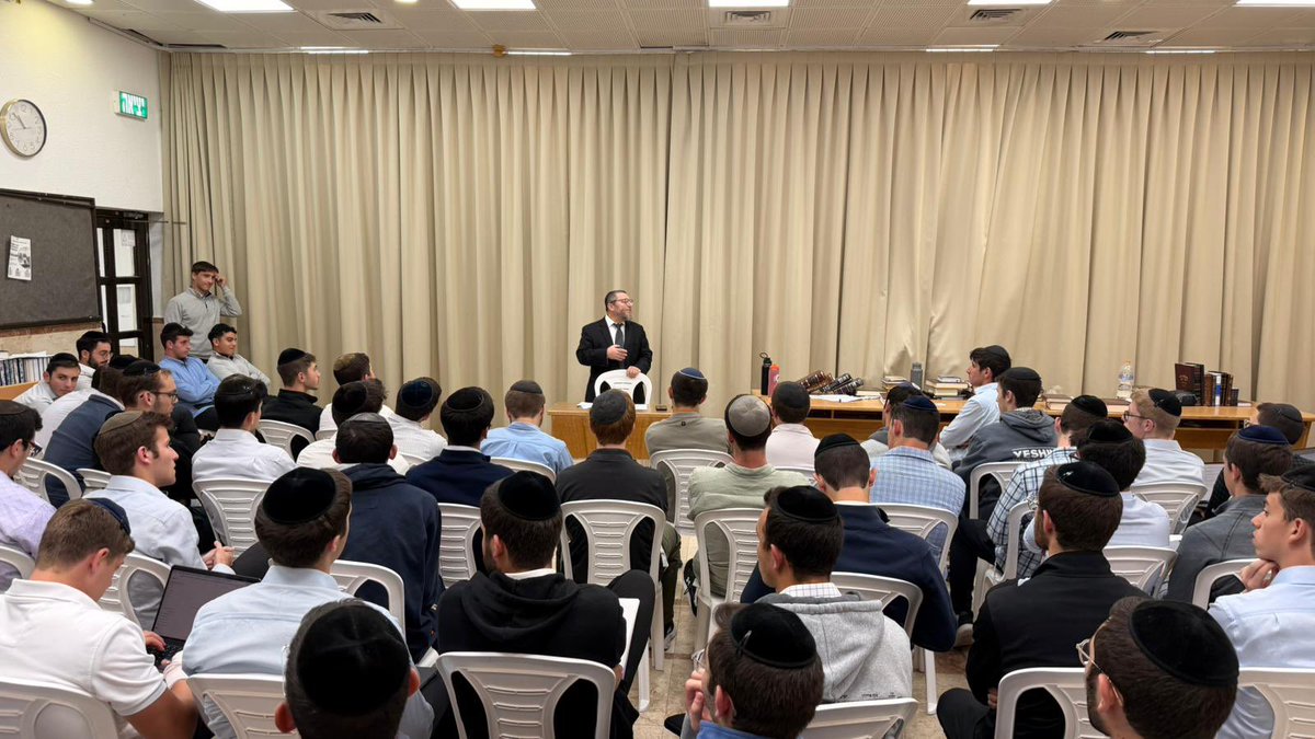 Shaalvim's tweet photo. Sichas Mussar on the Perfect Chulent with Rav Ezra! 🔥🔥🔥 https://t.co/rHLvkmB4ts