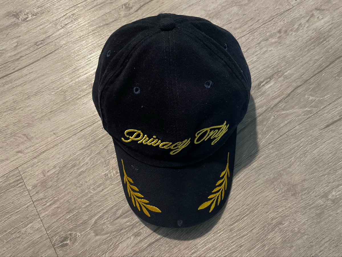 pleaseofcakee_'s tweet photo. ส่งต่อ หมวก virgin x privacy only 😽🏃🏻‍♂️‍➡️

— 550 ส่งฟรี 
ขอดูเพิ่มเติมได้ค้าบ ยังไม่ได้คลีนค่า

#ส่งต่อเสื้อผ้า #โล๊ะตู้ #ส่งต่อกางเกงยีนส์ #ส่งต่อเสื้อผ้าราคาถูก #ส่งต่อหมวก https://t.co/G3Cg00BXhT