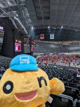 Livejack202's tweet photo. 🌟 本日開催！🌟
🏮 水曜どうでしょう祭 UNITE 2026 DAY1 🏮
藤村忠寿・嬉野雅道をはじめ、
豪華ゲスト＆アーティストが集結🎤✨

いよいよ始まるDAY1！
📺 生放送で一緒に楽しもう🔥

■公式ライブ▼
https://t.co/HR5Zn2VDC8

#水曜どうでしょう祭
#水曜どうでしょう
#UNITE2026 https://t.co/Vrnb2oqLHZ