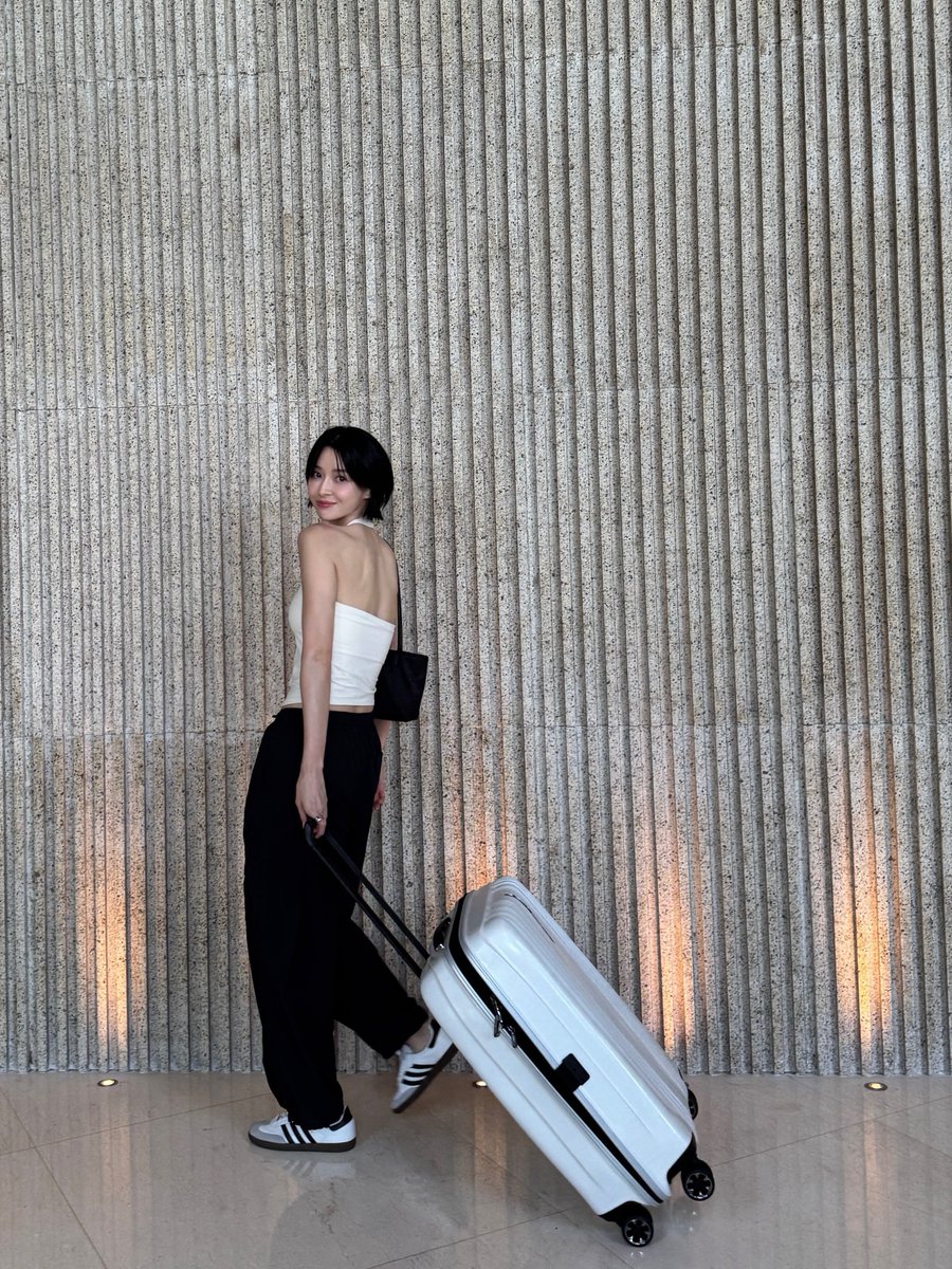 KwonNaraUpdates's tweet photo. 260904 | Kwon Nara (hv_nara) Instagram Update 💖
🔗: https://t.co/oUm2nt4q4h
#KwonNara #권나라 #Samsonite #쌤소나이트 https://t.co/05qahz7JPp