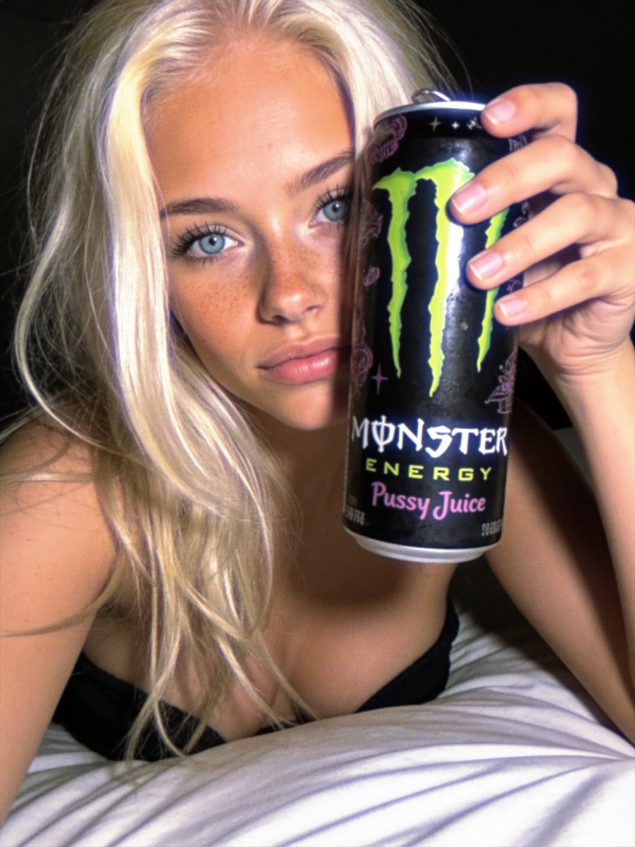noagreenishere's tweet photo. Would you drink this if I asked nicely? https://t.co/hjkjoi0Lz8
