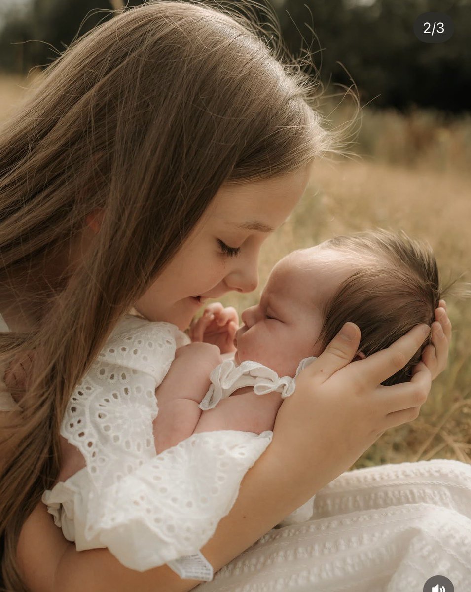 footynut2wendy's tweet photo. Good morning 
Look at my beautiful granddaughters 💕💕💕💕💕💕💕
My god my heart is full and I may have a tear falling #happytears 💕💕 https://t.co/UGgXJuzuDK