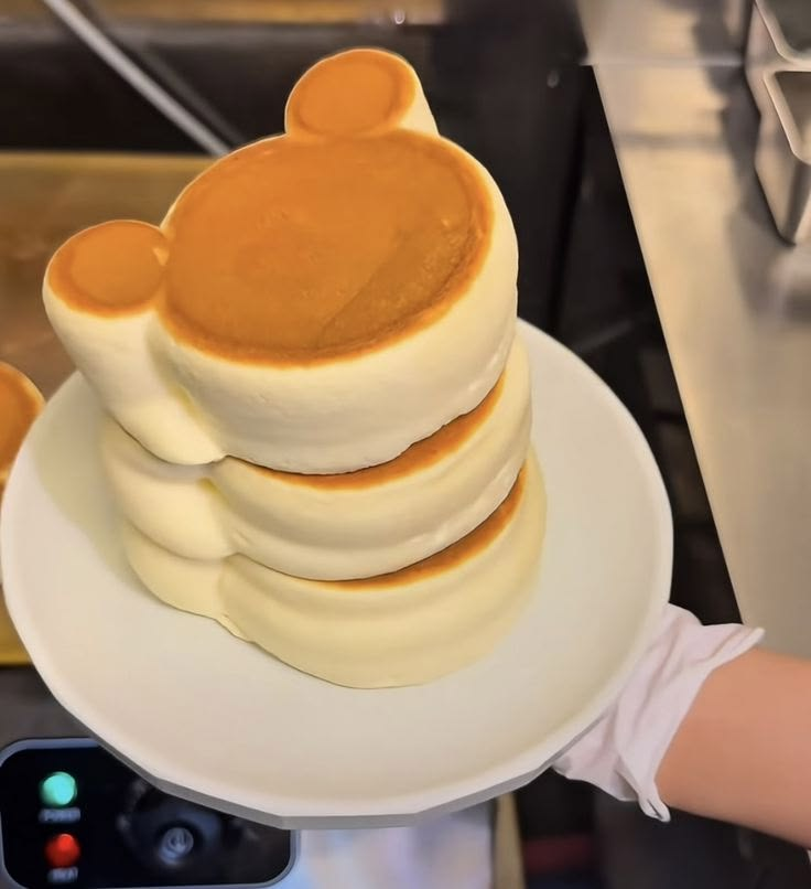 daily_dolce's tweet photo. Fluffy pancakes https://t.co/TiYyzIHE1B