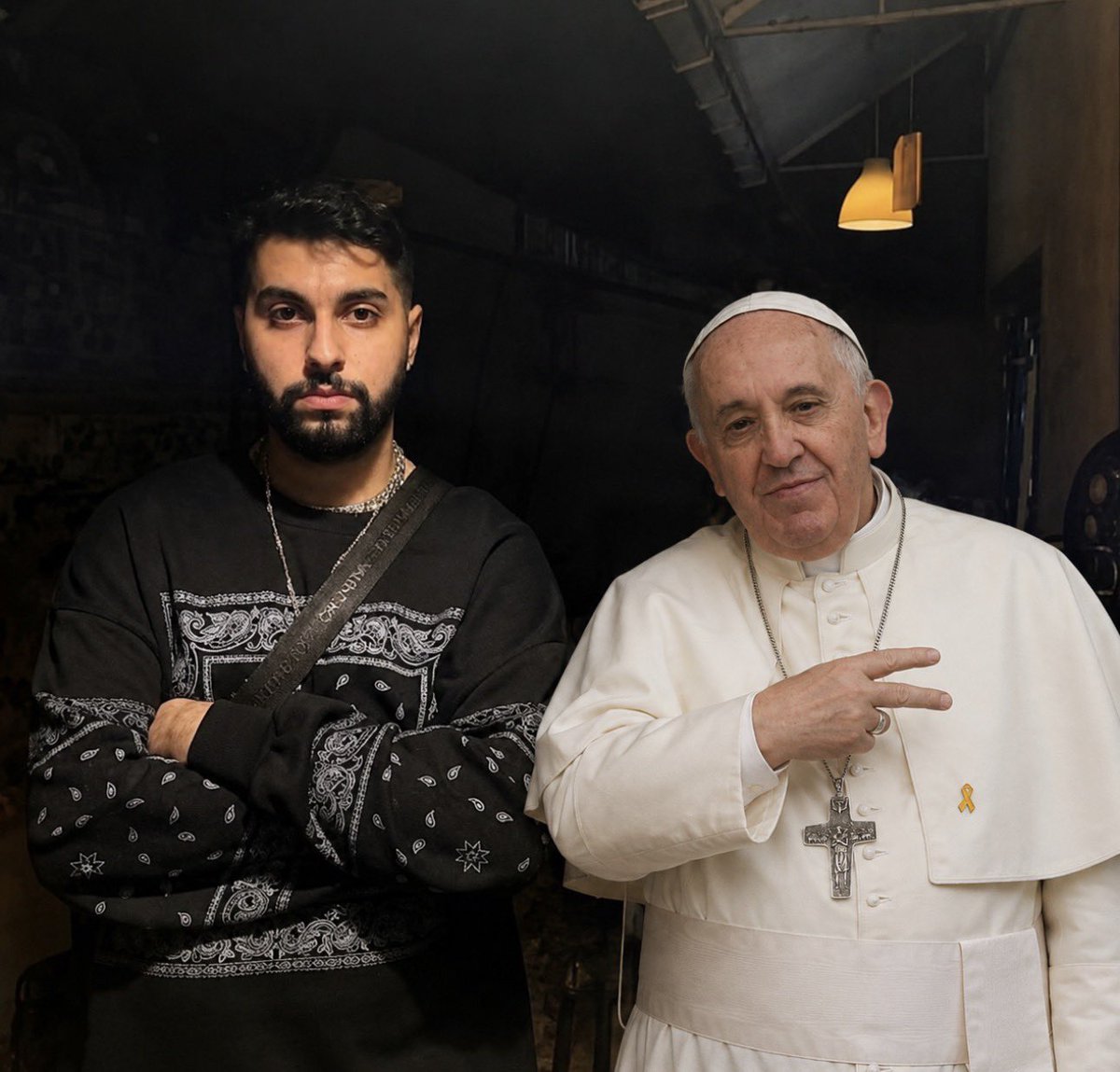 furbundo's tweet photo. robert hip-hop’un 2023 öncesi en normal video kapağı https://t.co/y0rArFLV4k