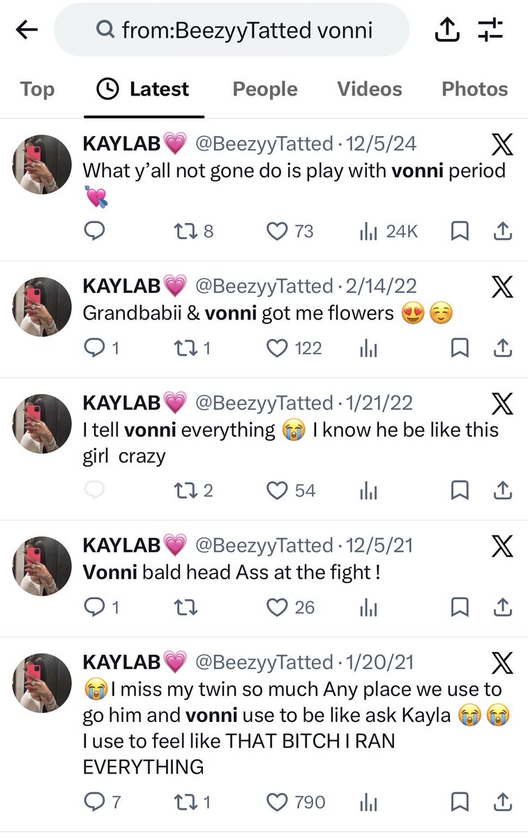 xmadheauxs's tweet photo. Never forget King Von’s sister Kayla B was Vonni’s ride or die up until he got arrested, then switched up and started tweeting pictures and all that. The group chat messages between Von’s baby mamas and family show they’ve known since 2021. Truth always reveals. 🤭 https://t.co/oalgu4DA2O
