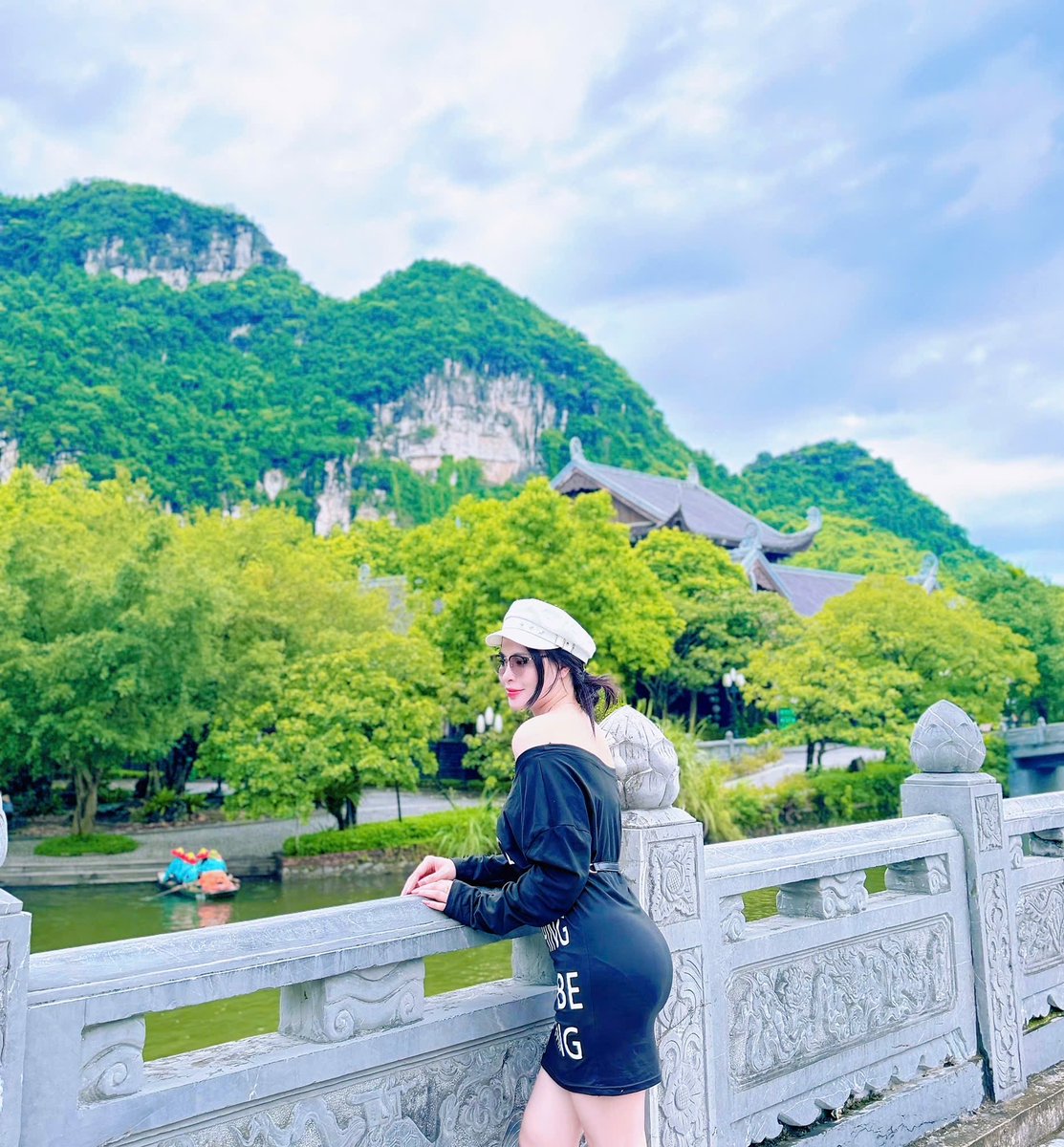 QuynhChi7817's tweet photo. Mới lễ xong mà lại muốn đi chơi rồi.
- Hay cuối tuần tranh thủ một xíu nhở! https://t.co/yOiNLapa6T