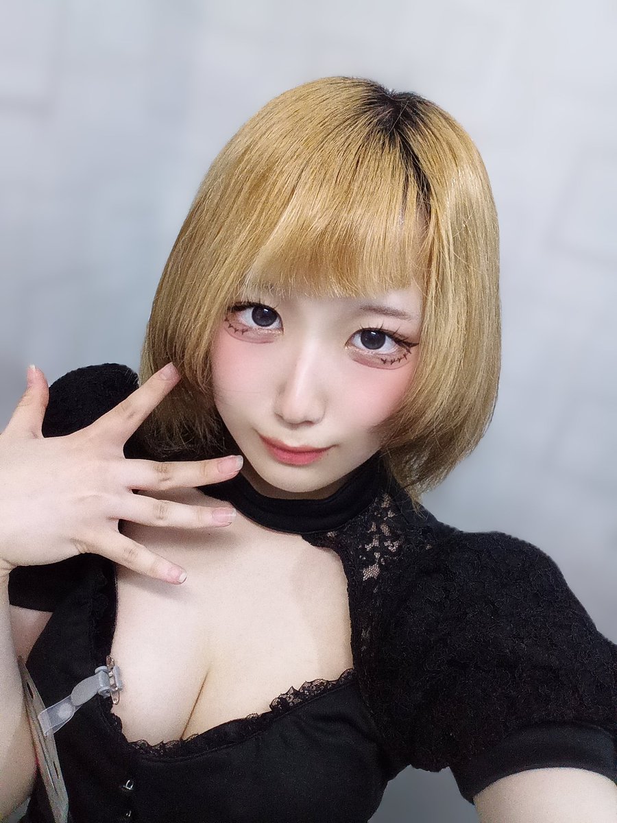 itigochan_bow's tweet photo. 19時までいます
 #自撮り界隈  #コンカフェ嬢 https://t.co/XwnGJTHcl9