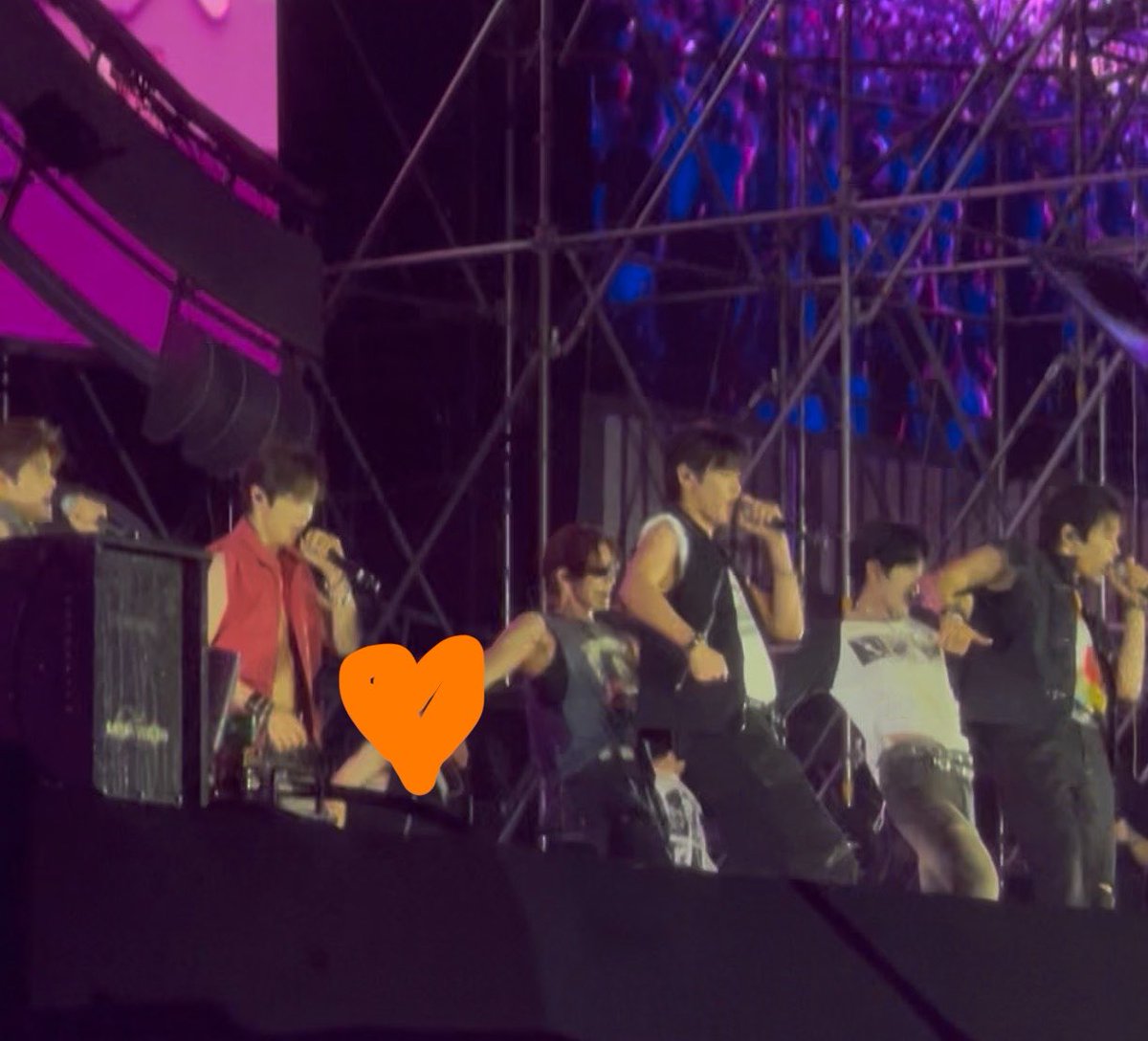wonriizing's tweet photo. 오래보자 🧡
#RIIZE_3rdAnniversary
#RIIZE_Our_3rdChapter
#라이즈와_브리즈_계속될_우리이야기 https://t.co/WI4YIzDfDi