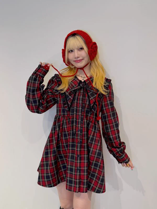 ハンドメイド★レッドチェック柊柄ワンピースセット★ぬいぐるみバッジ用コスチューム jouetie_com on X: 