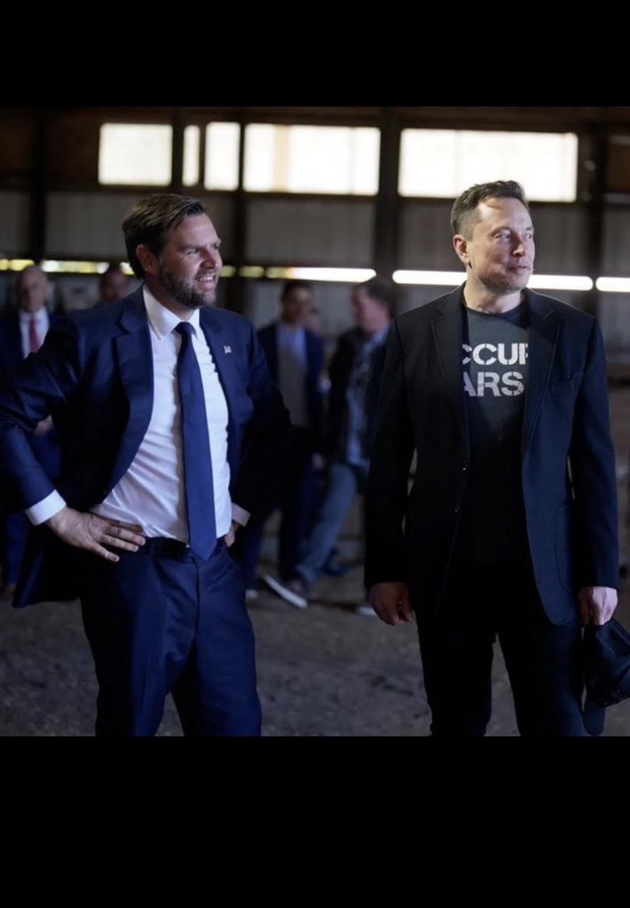 Commentaryx877's tweet photo. Elon Musk is considering backing JD VANCE in 2028 rather than starting a new party

As of today, how would you rate your level of support for JD Vance?

A. Very Strong Support (100%)
B. Strong Support (75%)
C. Moderate Support (50%)
D. Limited Support (25%)
E. No Support (0%) https://t.co/RPsxuq7WDD