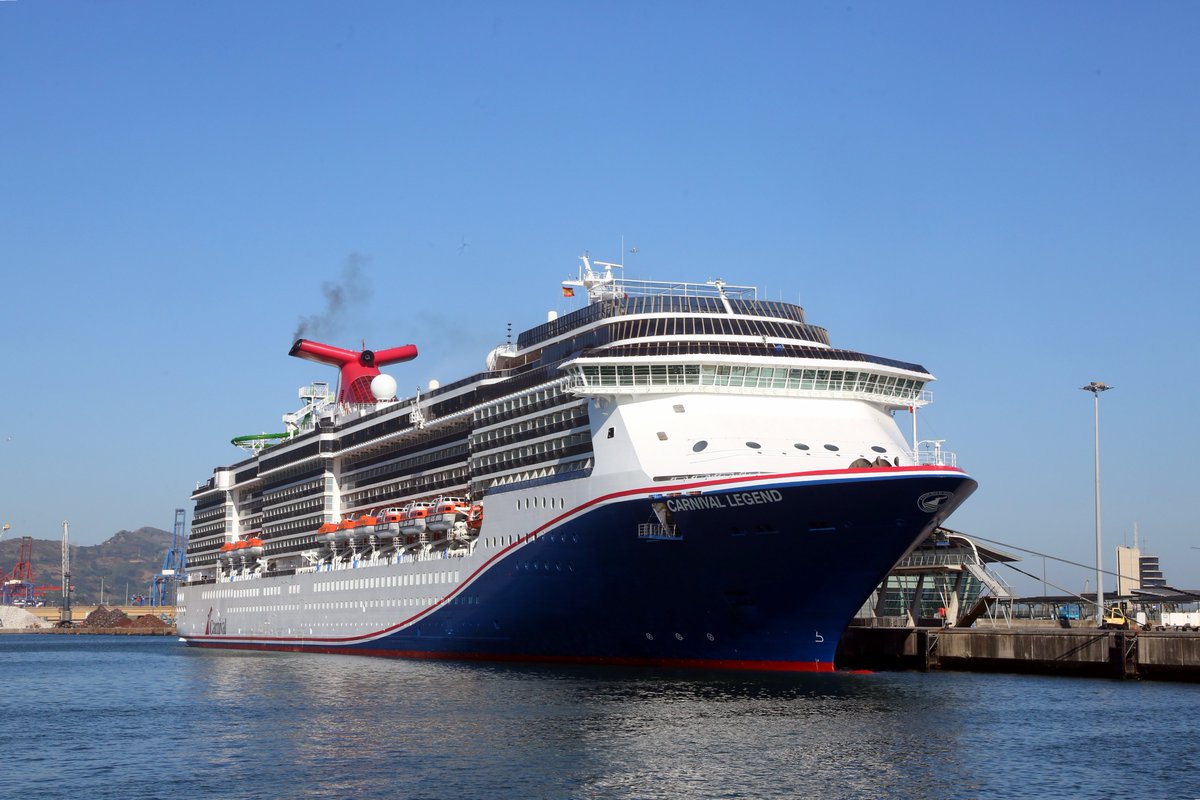 BilbaoPort's tweet photo. 🛳 @CarnivalCruise ontzi-enpresaren Carnival Legend gurutzaontziko lehen geldialdi, #Incargo-k ordezkatuta.

📸 Le Verdon-etik etorri da 292 metroko luzera duen ontzia, eta Coruñako portura abiatu da.

🤗 Laster berriro elkar ikustea espero dugu!

--

🛳 Primera escala del Crucero Carnival Legend de la naviera @CarnivalCruise, representada por #Incargo.

📸 Procedente de Le Verdon, el buque de 292 metros de eslora ha partido con destino al puerto de A Coruña.

🤗 ¡Esperamos volver a recibiros muy pronto!

#BilbaoPort