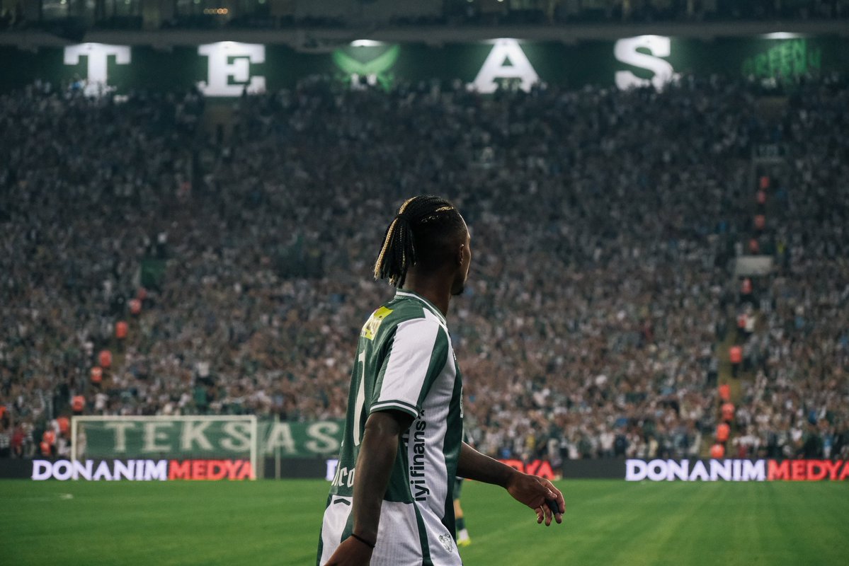 BursasporSk's tweet photo. Günaydın Büyük Bursaspor Taraftarı 🐊 https://t.co/DhvAwMna4E