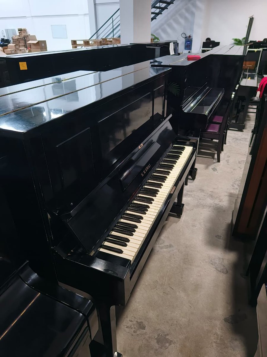 NakestraMus's tweet photo. Kawai K35 Upright Piano. 

132cm x 154cm x 61cm. https://t.co/wBqkJW7e7R