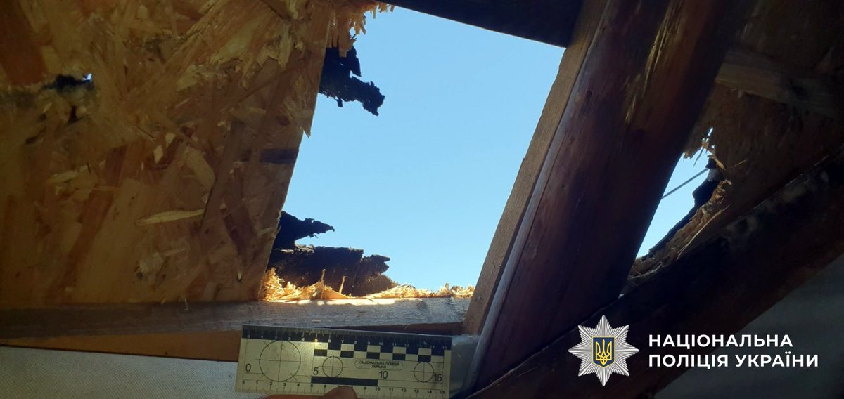 polxerson's tweet photo. 🔲 Загиблий та семеро поранених цивільних: поліцейські документують наслідки воєнних злочинів рф на Херсонщині 

🔗 Подробиці за посиланням: https://t.co/RtJGBzP8Zt
#stoprussia #поліція_на_війні https://t.co/30Q4UrcaDP