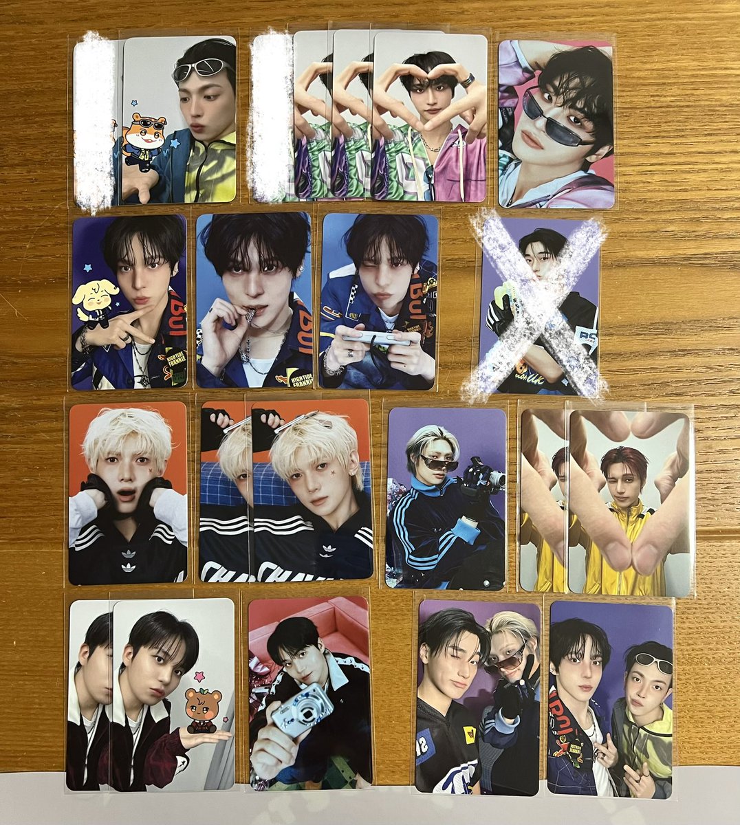 atz0206's tweet photo. ANITEEZ IN COLOR  ATEEZ  トレカ　購入特典　ラントレ　交換

譲　1.2枚目

求　3枚目(青枠)

＊郵送にて交換📮
＊同種同士での交換のみ https://t.co/hZGXQnuC1E