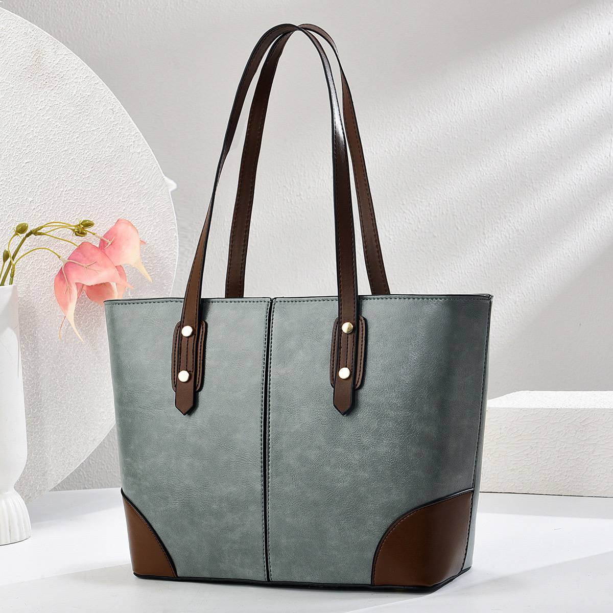 Bibi5456's tweet photo. ✨Maxi Bag
✨21,000
🌍 Nationwide Delivery https://t.co/lYY2JzsxQj