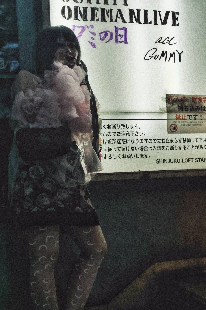 rainy_lie's tweet photo. これはいただきものの昨日の写真たちをどうにかしたもの。
自分は撮る側の人間だった為、未だ人に撮ってもらうことがあんま得意ではないのだけど、楽しかった1日を記録に残してくれたのが嬉しいので折角なので載せる。
ありがとございました◎ https://t.co/E7dG9v80IT