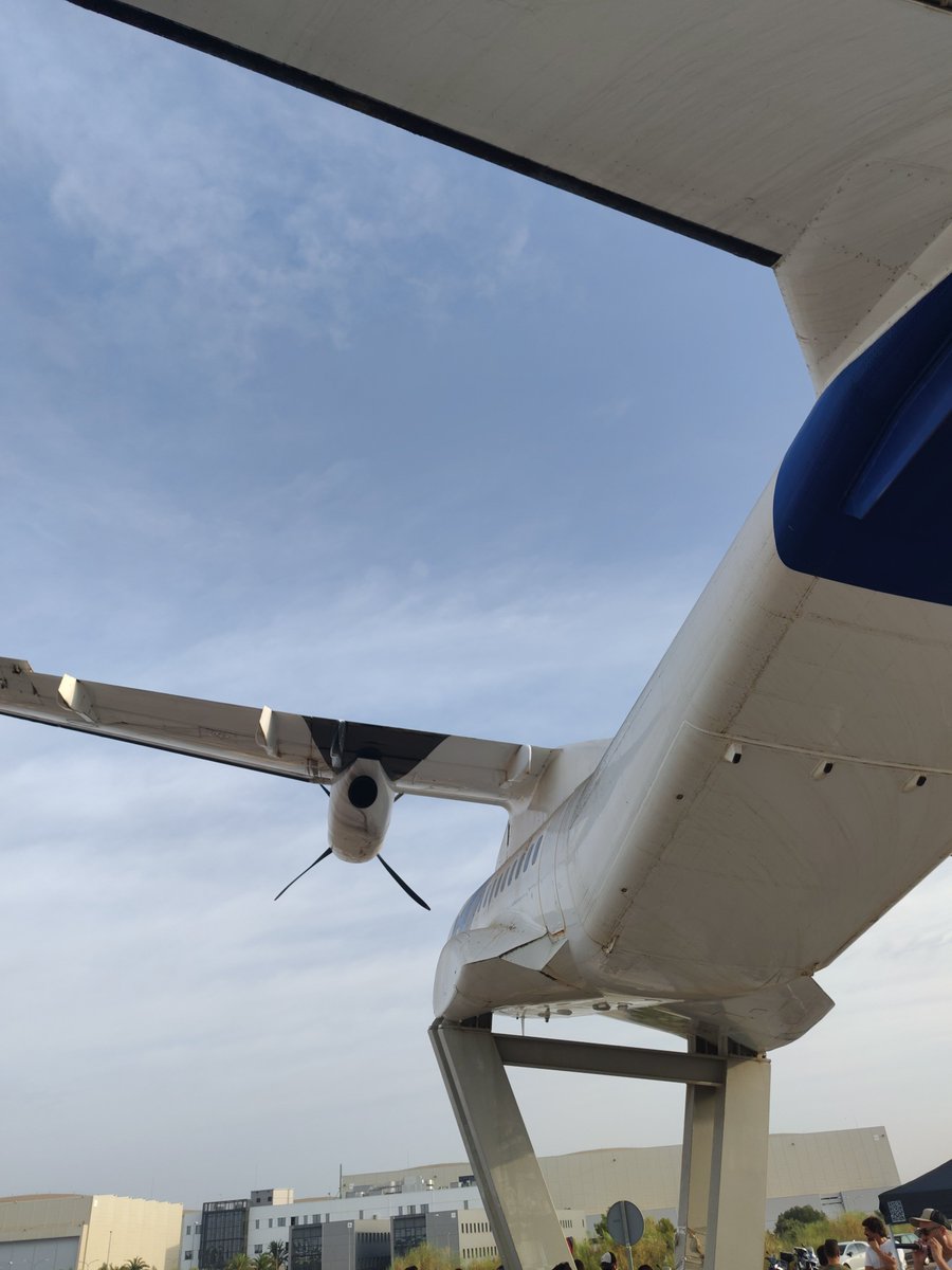 ManuMartinNa's tweet photo. #Airbushuelga https://t.co/wZwJ6Z1p9p