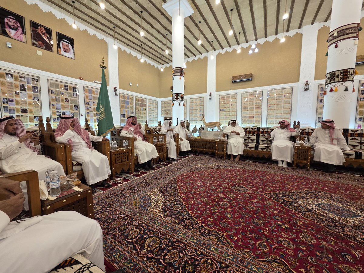 dr_alhemaid's tweet photo. #بريدة
#القصيم: 
ضمن الوفد الزائر للقصيم باستضافة كريمة من الدكتور
محمد بن عبدالله المشوح:
   سعدنا جميعا بزيارة متحف
العقيلات التاريخي للدكتور
المبدع الصديق بدر الوهيبي حفظه الله.
  منجز وطني مميز في خدمة
التاريخ الاقتصادي والاجتماعي للقصيم ونجد والوطن بعامة.
   حقاً: متحف عالمي بمواصفات محلية وطنية جاذبة ممكنة في ترسيخ
الهوية الوطنية وقيم الوفاء
لأسلافنا الرواد من العقيلات
النجباء النبلاء الكرام.