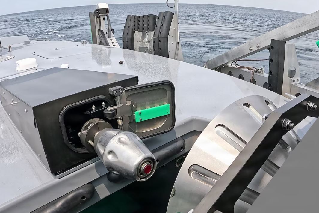 DefenseMirror's tweet photo. U.S. Naval Warfare Center Demos Unmanned Refueling at Sea::
https://t.co/yKPFIkpcUI
#USNavy #UnmannedSystems #USV #NavalTechnology #AutonomousSystems #MaritimeSecurity #DefenseTech #NavalWarfare #Robotics #AutonomousMaritime #MilitaryTechnology #UnmannedVessels https://t.co/kjCJZznFJH