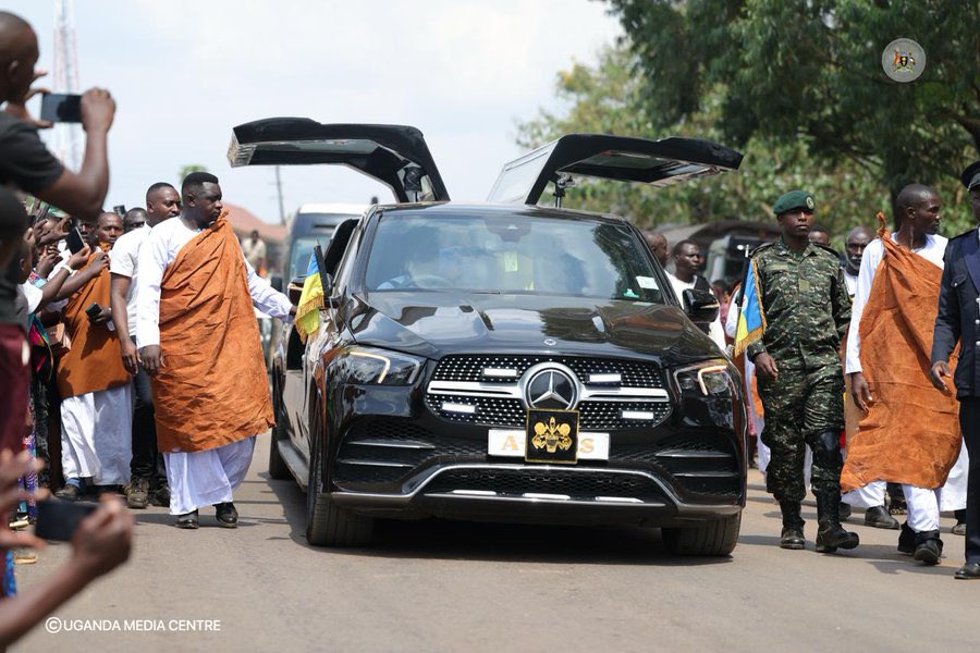 ObukamaBwaTooro's tweet photo. Agutamba 😭 https://t.co/fTNbVxA7z3