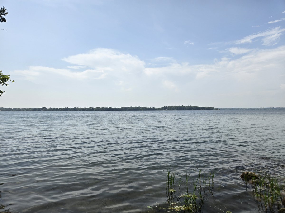 Sher417's tweet photo. Cottage on the St. Lawrence near Kingston on Wolfe Island (FREE ferry ride!), priced to SELL! One acre lot. Sandy beach. A gorgeous getaway! MLS X13159526. $399,900! Contact me for more details! https://t.co/XPBIfNJRcR #cottageforsale #stlawrenceriver #wolfeisland https://t.co/8VS8YoKAnB