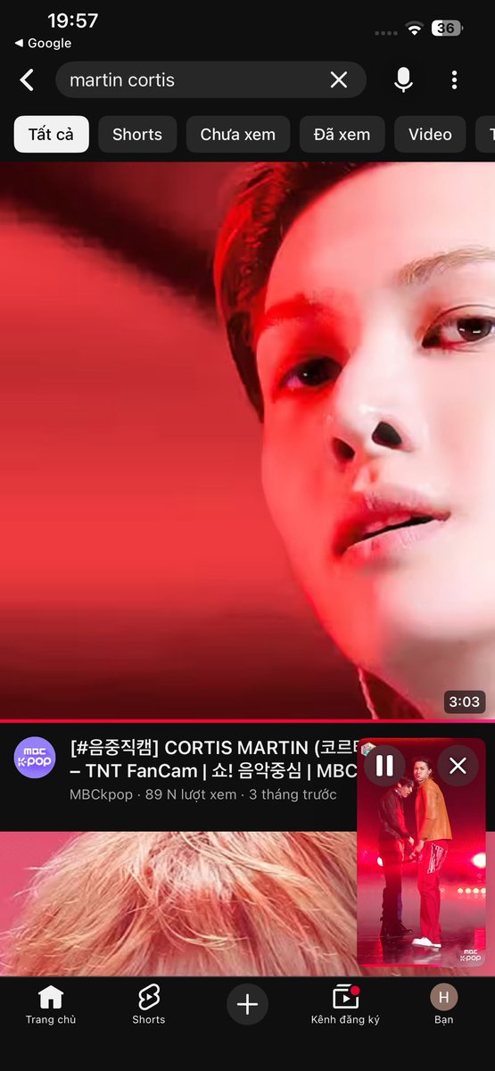 thichmauxanh257's tweet photo. @martinmetricsvn MARTIN EDWARDS looks like a true superstar tonight, combining MASTERTIN talent with effortless ROCKSTAR charisma.
MARTIN ROCKED THE CROWD
#MARTINSonicBoom
 #PYPD_IN_JAPAN
 #MARTIN #마틴 https://t.co/pMdy7HRhVy