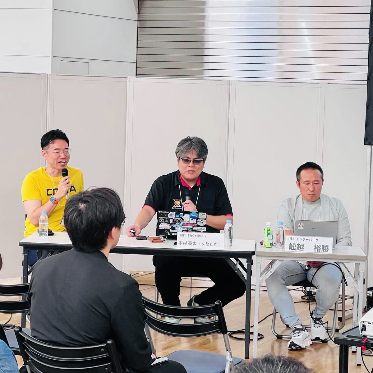 sugimomoto's tweet photo. 今日はAI & ノーコーダーズジャパン協会の活動として『DXシステム開発 Expo 2026』にて、AI＆ノーコードパネルディスカッションを行いました！😆
3者の視点から、小さくはじめて、組織で育てるアプローチをディスカッション！
いつもの登壇と違って和気藹々とできて楽しかった！
@Rinatamu_ITDR @funakoshi_chie @showying_art ありがとうございました！