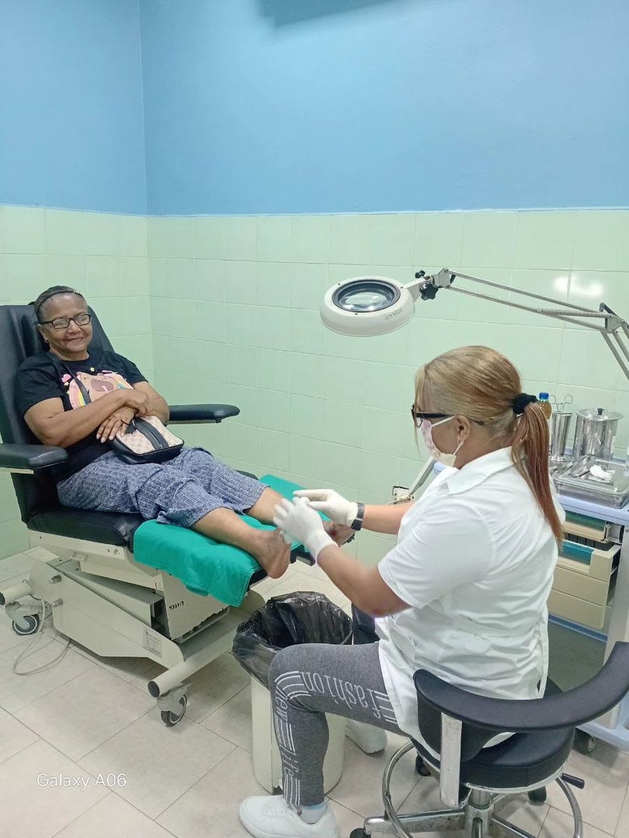 cubacooperaven's tweet photo. Desde el estado Carabobo, la labor diaria en el CDI Ciudad Alianza y el Centro de Diagnóstico Ruiz Pineda reafirma el compromiso con la salud del pueblo venezolano. Excelencia, vocación y atención con calidad humana en cada espacio.

#CubaPorLaVida #CubaCoopera 🩺🇻🇪🇨🇺 https://t.co/aOuRW2Nryc