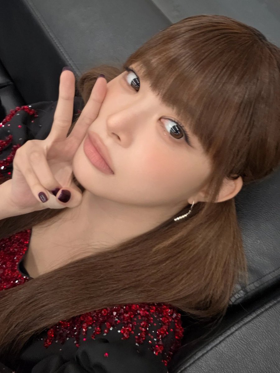 sserapics's tweet photo. #HONGEUNCHAE weverse dm update 

The Japan tour is over https://t.co/47fXUwYFik