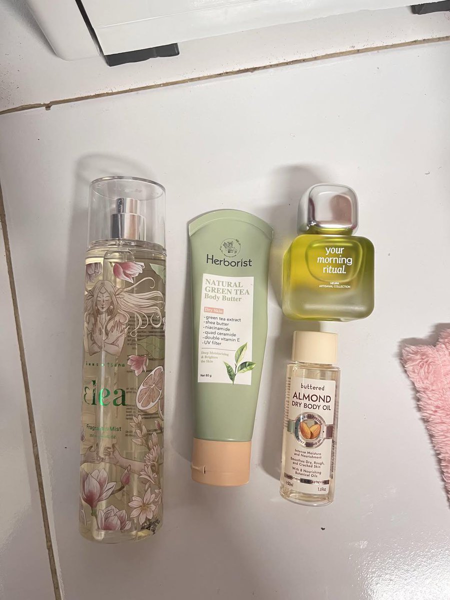 irmaagsttna's tweet photo. MBWAKK KITA USAHAKAN WANGI SEMERBAK ITU ‼️‼️

starter kit wangi seharian, sampe di notice orang-orang. Harganya juga start 20rb an👌🏻💯

super duper tahan lama mbaak 💗 https://t.co/7J5y19dtJN