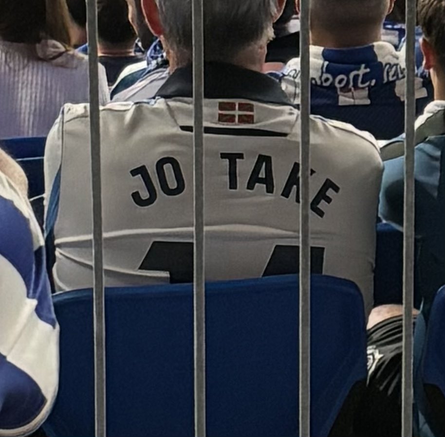 _jareta's tweet photo. la camiseta con más aura de todo anoeta https://t.co/OKH4VF8vVe