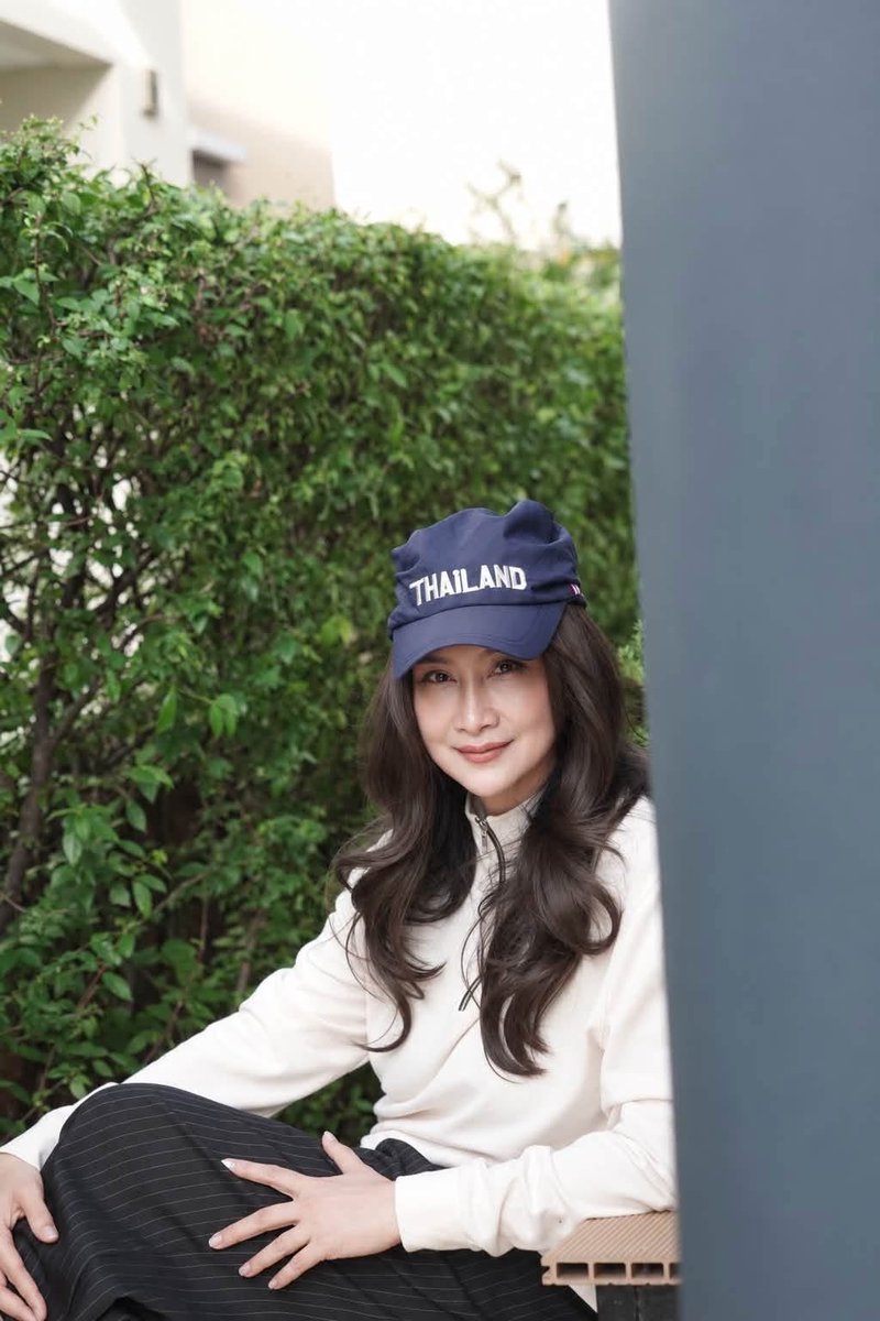 mayurlnxy193297's tweet photo. ว๊าวว หมวกสวย คุณแม่สวย กรี๊ดดดค่าาา🫶🥰
_____

Cr.@nuch_tanya ภูมิใจ ใส่ก่อนเลย ค่ะ 🙏🏻#Sirivannavari
#CHEERTEMTHAI
#กองทัพพีค #kongthappeak 
@sirivannavari_official https://t.co/VvwEbVt6VN